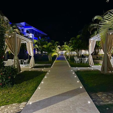 Daymond Blue Tropical Lodge Barahona Exterior photo